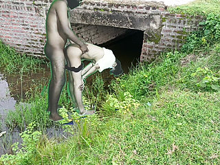 New Indian Muslim College Girl and Desi Boyfriend Girlfriend Sex Video