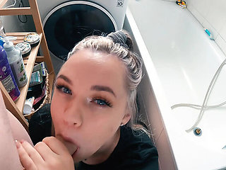 Morning Bathroom Fuck with Big Booty Teen Anja Amelia - Blowjob & Creampie in 4K