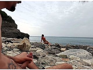 Italian Girl Gets Cum In Her Mouth From A Pervert On The Beach (premature Ejaculation)