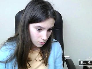 Skinny Small-Tits Petite Brunette Webcam Teen