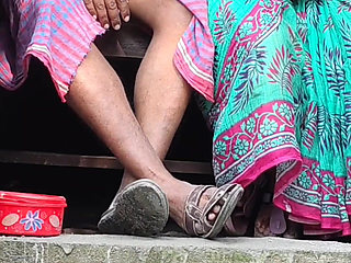 Bhabhi and Dewar Outdoor Bathroom Sex