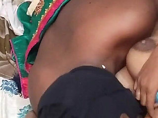 A Boy Called Harika Aunty and Had Sex with Her, Saying That No One Was Home.