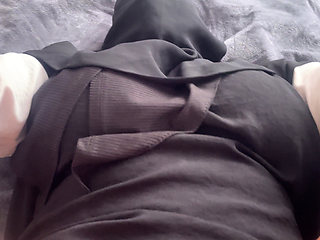 An Arab stepmom showed me her flexibility by spreading her legs and took hot cum deep inside her pussy.