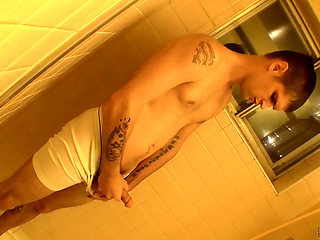 Nolan Loves That Hot Piss Play