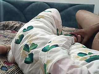 Brother-in-law, how are you laying me without clothes? video