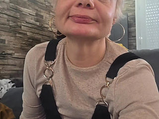 My mother-in-law wanted a big cock in her pussy and was thirsty for sperm.