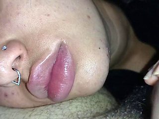 Rei da Safadeza Creampies Her Mouth to the Brim