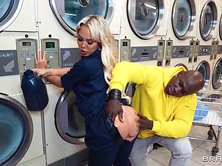 Laundromat Loads - Luna Luxe, Kai Jaxon, Sheem The Dream