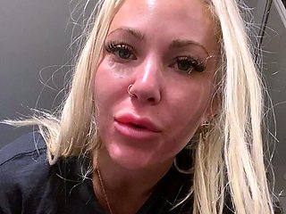 Blonde solo jerking off