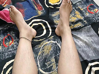 Close-up Creampie Desi Kirtee Open Her Pussy Hole with Both Hands and Takes Cum Inside