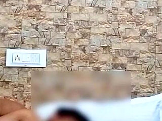 Brother-in-law's Sister's Distant Hotel Took Me to a Lamp.