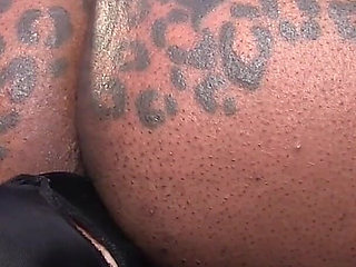 Ebony Goddess Facesits & Ass Worship
