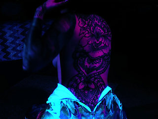 Neon Raver Lays A Clutch Of Eggs In UV Then Pisses: Ovipositor, Egg Play And Watersports Seduction