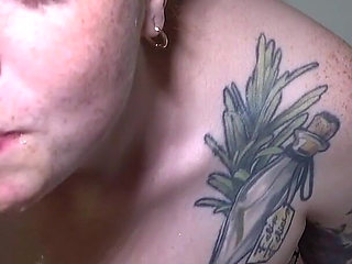 Hot PAWG Drinks Piss