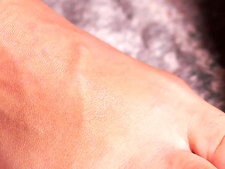 102- Feet Size 37 1/3 (eur) for Foot Fetish Lovers, See Every Inch of My Feet! *60fps
