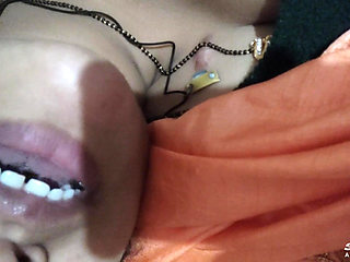 Bhabhi chudi boyfriend se or chatai chut