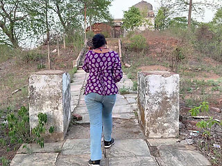 Stranger girl, park me mili I'm lucky boy mane uske maze liye paiso me , Full Hindi Viral Video