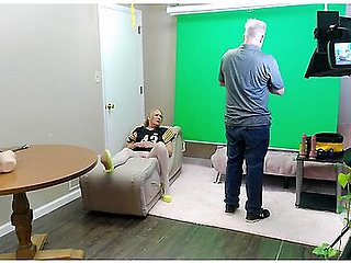 Tiffani Love Toys And Cum On The Face