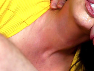 Kianna Dior Cum Craving Hiker