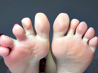 Foot fetish Close up feet and toes tease