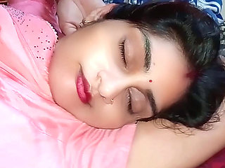 Newly married couples make sex relation in midnight, desi bhabhi sex video in hindi voice