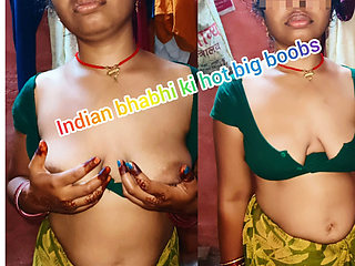 Devr ne apni bhabhi ki hot boobs dekha bhabhi chusai kiya Desi hot video