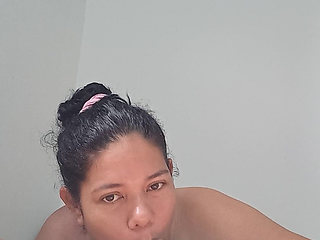 Beautiful Girlfriend Sucking Deep Throat