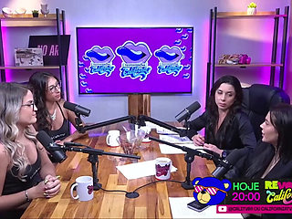 Two Hotties in a Show of Dirty Talk - Bruna Carlos and Luciana Picchi