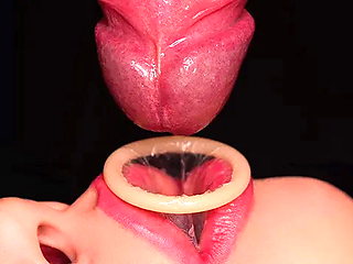 Close Up: Best Milking Mouth Made You Cum Twice in Condom! Broke the Condom a...