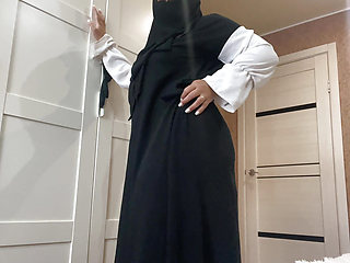 Arab Egyptian Wife with Tight Pussy Gives JOI