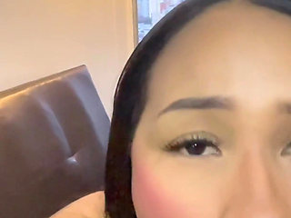 Stranger on the Street Gives Me Bills in Exchange for My Juicy Pussy