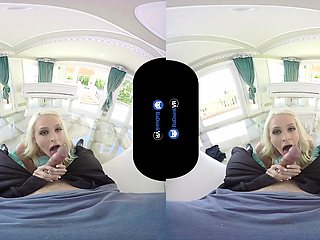 BaDoinkVR.com Blonde Teen Emma Hix Gets Fucked POV