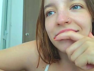 Teen solo fun masturbating when home alone