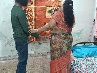 Mathvan, Who Lives in the Same House, Saw the House Owner's Wife Wearing Panties and Wants to Taste Her