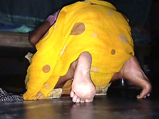 Tight 19yo Indian Teen fucks for the very first Time a BBC