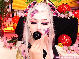 Blonde creampie loving babe dildofucks her tight ass