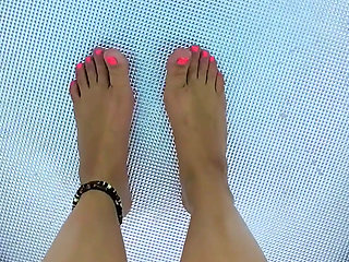 Here's a Little Foot Clip to Get Ya Going