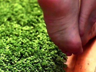 Slutty babe foot fetish deep fucking