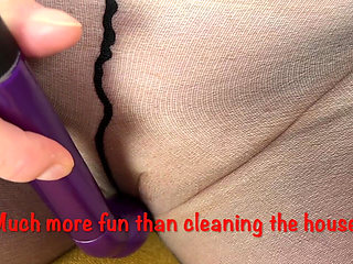 Mrs Mature Feet Domestic Goddess Till She Finds a Toy 535