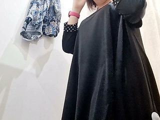 Fitting Room Secret: Giantess Flashes Her Massive Hairy Bush