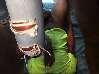 Amateur Foot Fetish Girlfriend Sucks and gives a Footjob