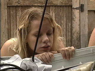 Yvonne Paradise: the Mechanic Makes Me Feel It All Inside