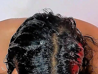 Goddess of Thick Saliva Playing