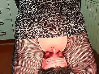 Extreme Facesitting! Your Destiny Is to Ch**e Under My Pussy!