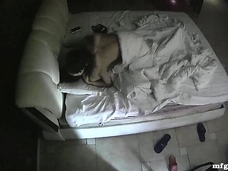 Hot amateur hidden cam