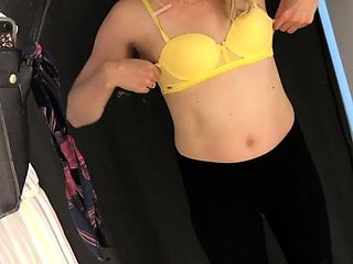 home made amateur blonde Masturbating