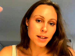 Brunette Solo Webcam Masturbation
