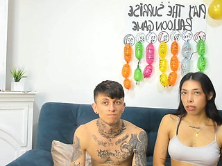 Couple Sex Dancing and Blowjon in Camera