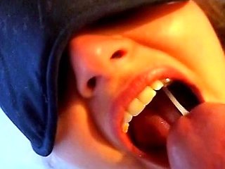 Amateur Mouthful of Cum
