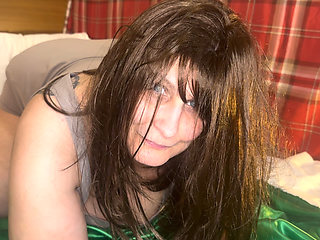 Hotwife sucks huge BBC in front of cuckold husband. Huge BBC Fucks MILF Hotwife Hard In Front of Cuckold Husband.